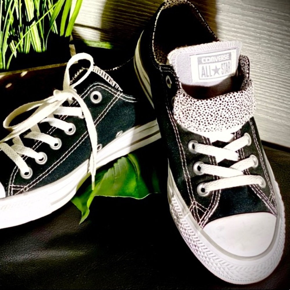 SOLD 🛑Dbl Tongue Unique CONVERSE NWOT ALL STAR/AUTHENTIC - Picture 10 of 14
